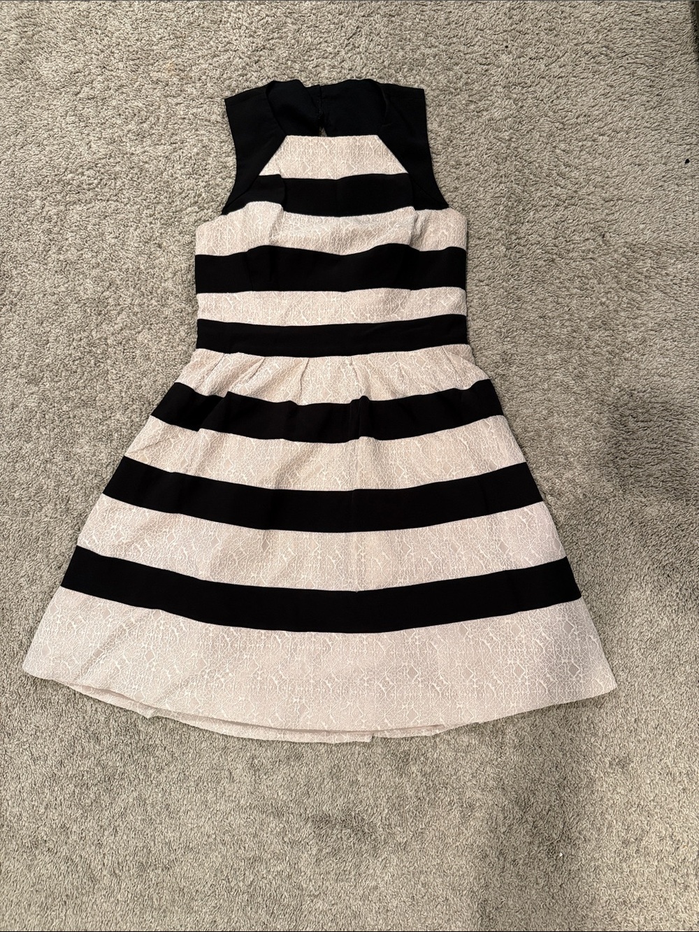 Karen Millen Black and Cream Striped Sleeveless Open Back Fit-and-Flare Dress